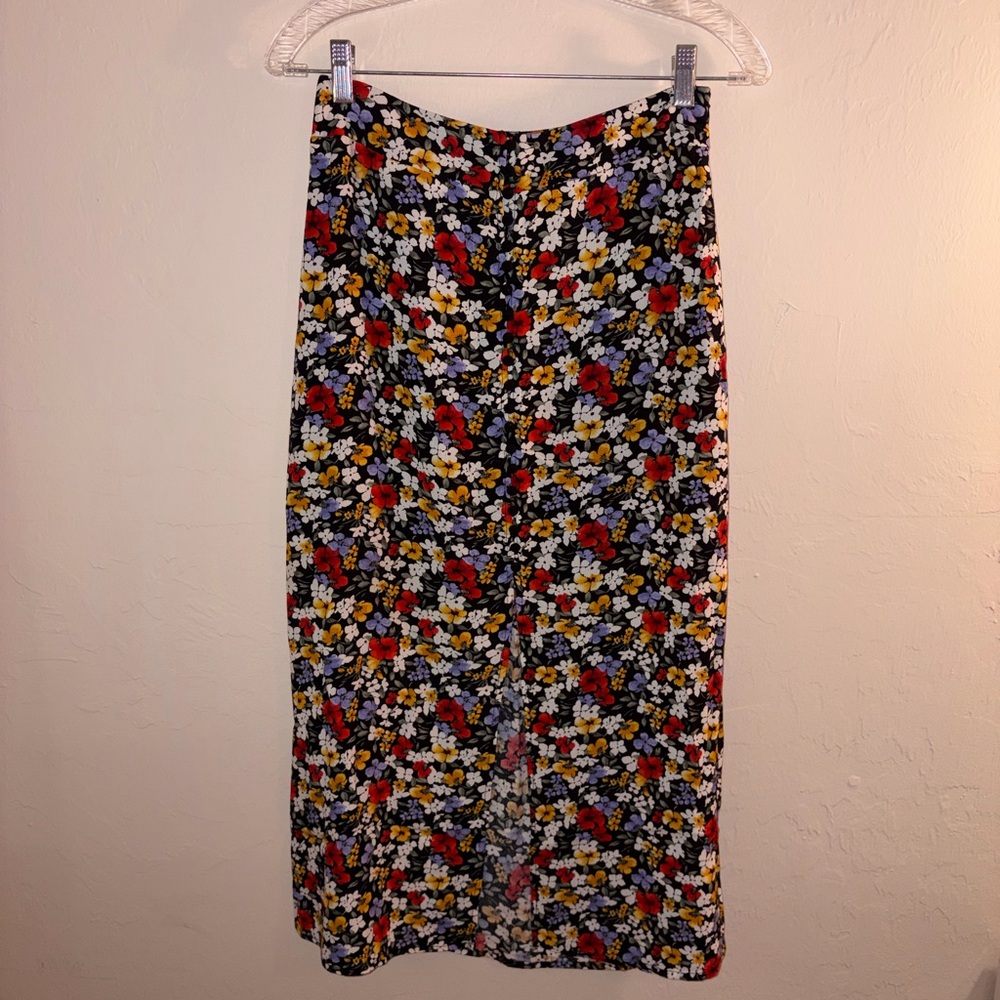 Forever 21 NWOT floral skirt